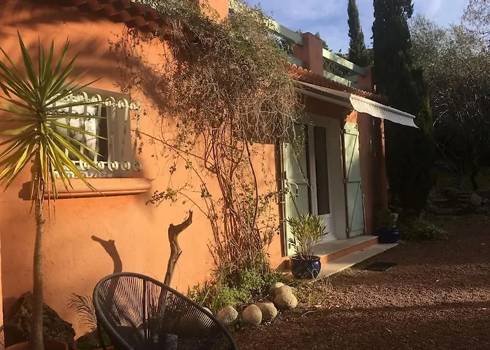 Gite Dans Le Maquis Avec Piscine Privee