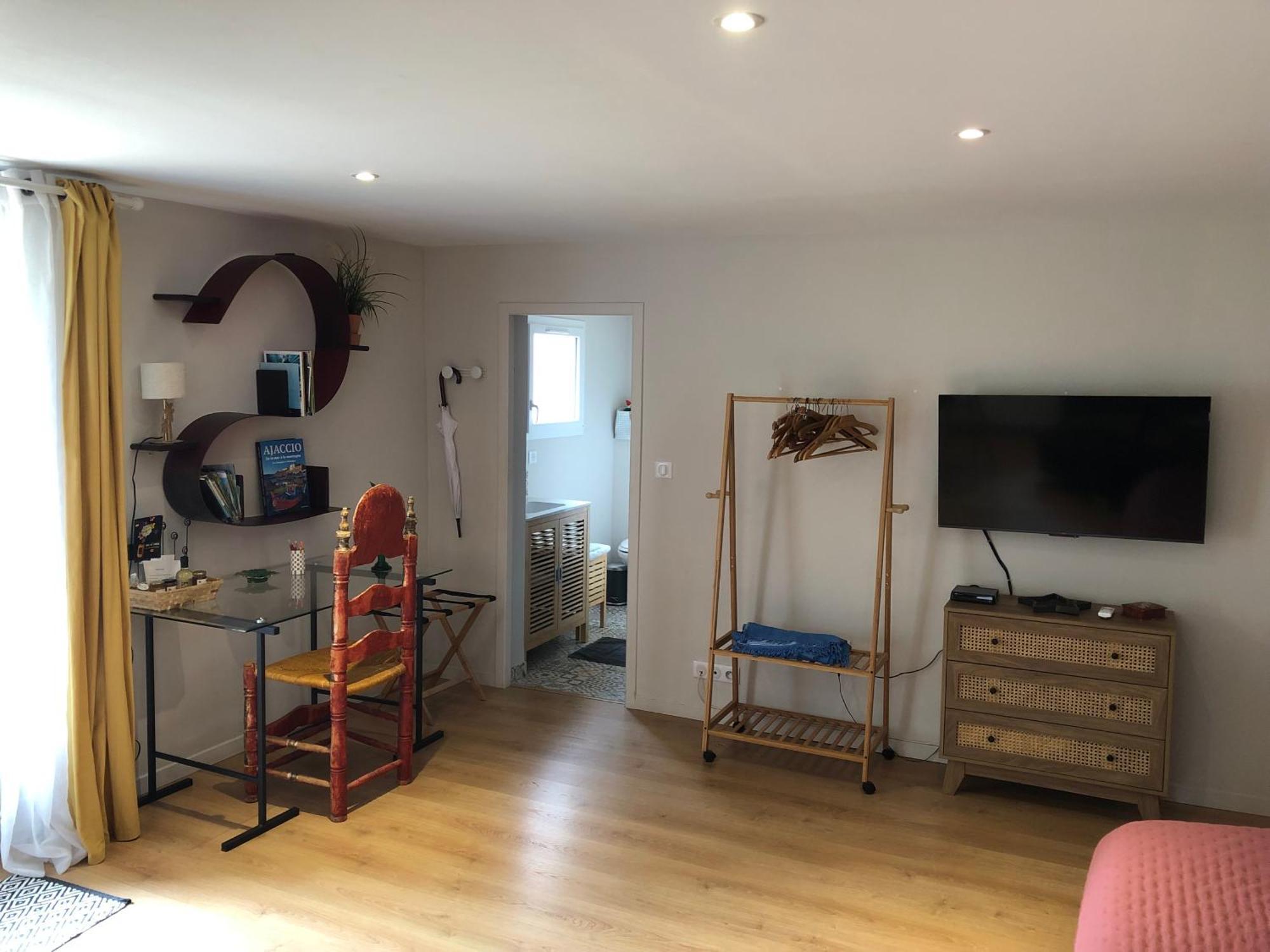 Dans Le Maquis Avec Piscine Privee
