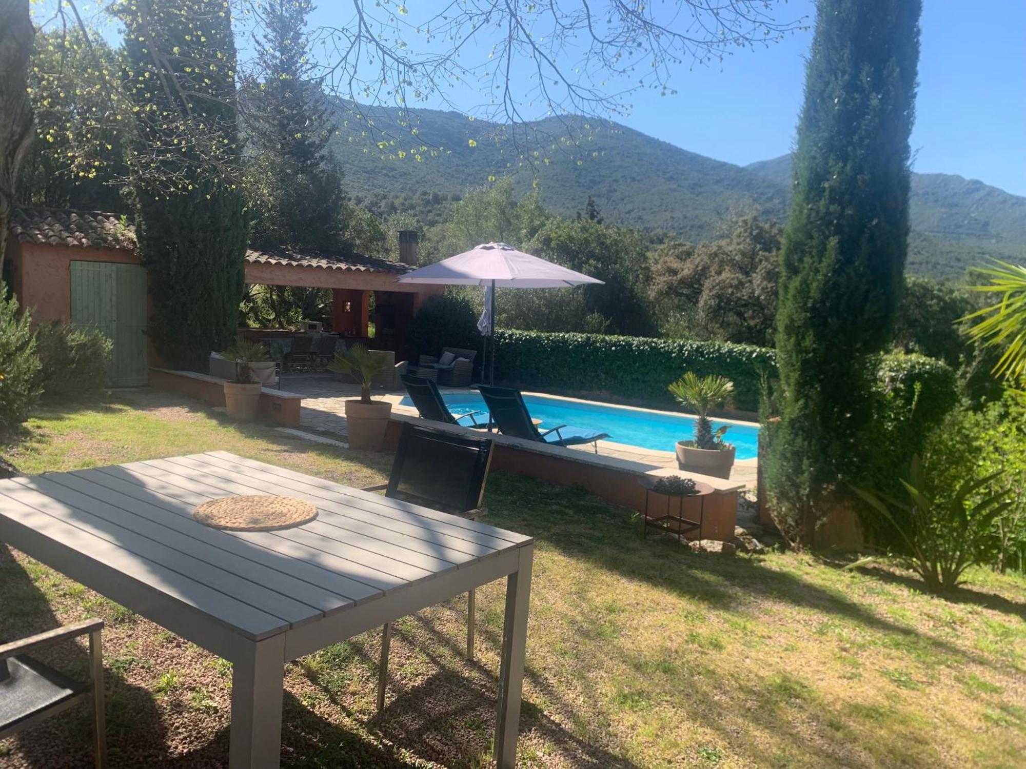 Ferienhaus Dans Le Maquis Avec Piscine Privee
